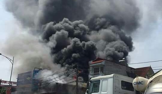 Hà Nội: Nhiều người thiệt mạng và bị thương tại vụ cháy xưởng sản xuất bánh kẹo