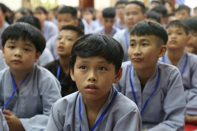 H&agrave;ng trăm Phật tử Bắc Ninh tham gia kh&oacute;a tu