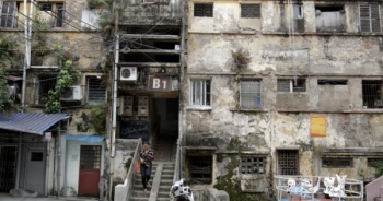 Bộ mặt thảm hại của những khu tập thể cũ ở Hà Nội