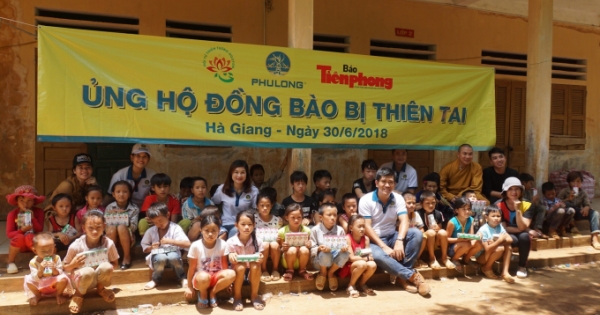 Công ty CP Địa ốc Phú Long chung tay chia sẻ với bà con vùng lũ Hà Giang