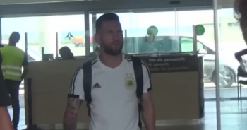 Video: Messi lặng lẽ về Barcelona sau thất bại tại World Cup 2018
