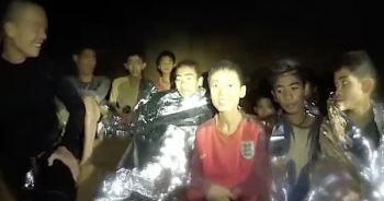Nguy cơ tiềm ẩn khi đội bóng Thái Lan lặn ra khỏi hang