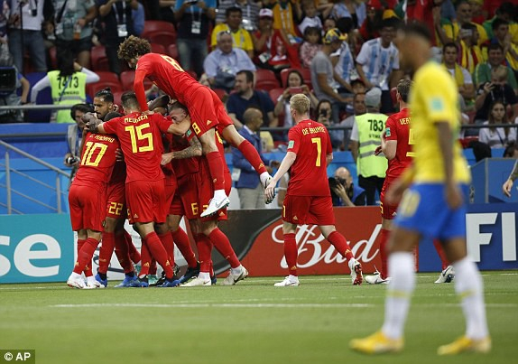 Niềm vui của c&aacute;c thủ đội tuyển Bỉ. (Ảnh: AP)