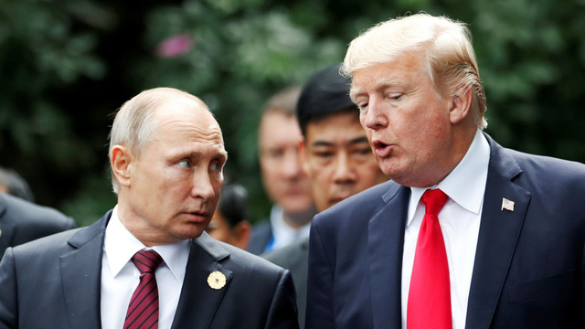 Tổng thống Donald Trump v&agrave; Tổng thống Vladimir Putin gặp nhau năm 2017 (Ảnh: Reuters)