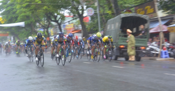 Kết thúc Giải đua xe đạp nữ mở rộng tranh cúp truyền hình An Giang