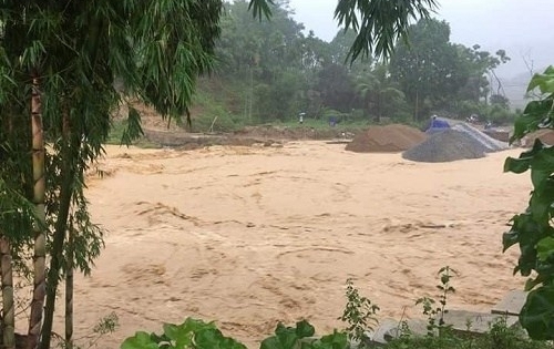 Sau đợt mưa lũ trên diện rộng, 34 người chết và mất tích