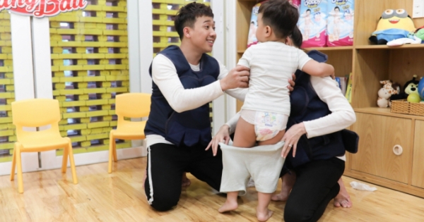 Trấn Thành tìm được cậu bé "tỉ phú" giúp vợ chồng "nổi hứng" muốn có con