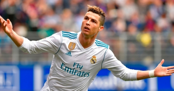 Trốn thuế, Cristiano Ronaldo nhận án phạt 19 triệu euro và 2 năm tù treo