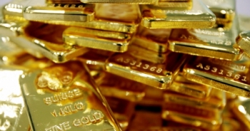 Giá vàng hôm nay 2/7: Giá vàng giảm tới 600.000 đồng/lượng, nhà đầu tư tháo chạy