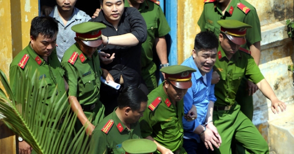 Tử hình kẻ ra tay tàn độc đâm chết 2 "hiệp sĩ đường phố" Sài Gòn
