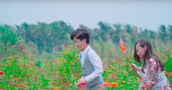 Sơn Tùng MTP bị hot boy nhí chê “hát nghe không rõ” trong MV cover mới