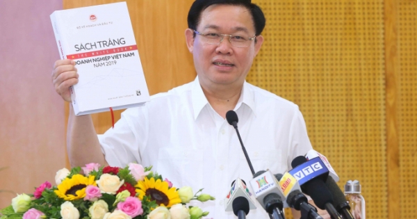 Phó Thủ tướng Vương Đình Huệ dự lễ công bố Sách Trắng doanh nghiệp Việt Nam