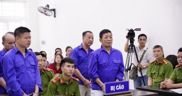 Hoãn phiên xét xử ông trùm Hưng "kính" bảo kê tại chợ Long Biên