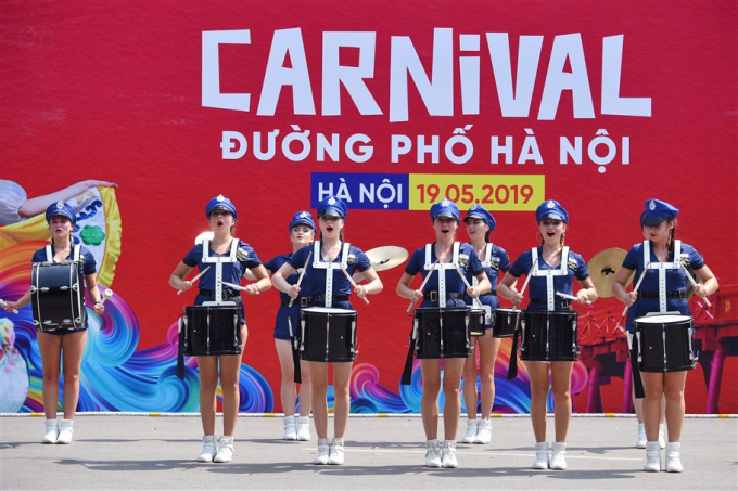 Carnival duong pho HN (8)