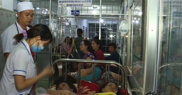 Đắk Lắk: Hàng chục người nhập viện sau bữa tiệc cưới