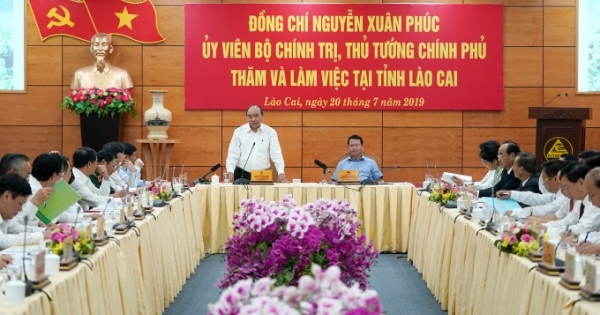 Thủ tướng làm việc với lãnh đạo chủ chốt tỉnh Lào Cai