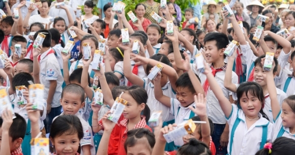 Qũy  sữa vươn cao Việt Nam và Vinamilk chung tay vì trẻ em Thái Nguyên