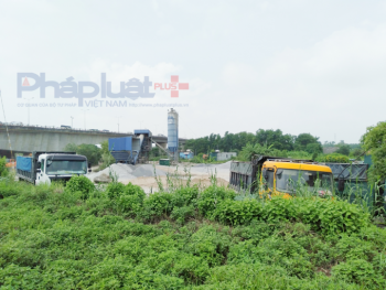 UBND huyện Gia Lâm yêu cầu tháo dỡ, di dời trạm trộn bê tông sai phép của Công ty Trọng Phụng