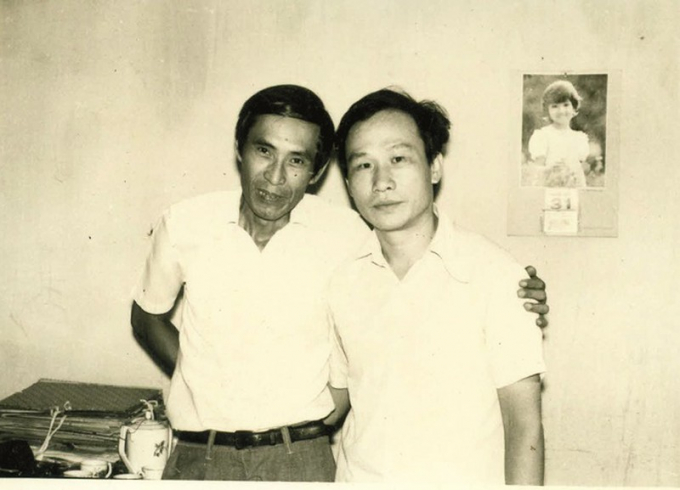 Ông Lê Cảnh Thuận - nguyên Tổng Biên tập - và ông Vũ Duy Thiệu - nguyên Trưởng ban Thư ký Tòa soạn Báo Pháp luật thường thức, nay là Báo Pháp luật Việt Nam.