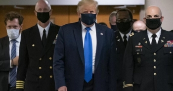 Cuối cùng thì Tổng thống Trump cũng đã đeo khẩu trang