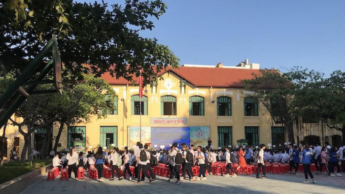 Lễ khai mạc kỳ thi tuyển sinh lớp 10 THPT tại điểm trường THPT Ngô Quyền.