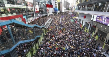 Anh - Trung căng thẳng vì vấn đề Hong Kong