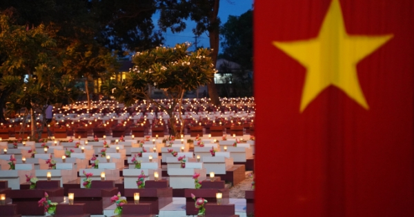 Bình Thuận thắp nến tri ân các anh hùng liệt sĩ