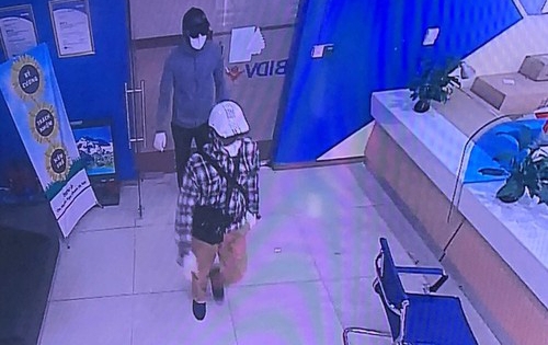 Hé lộ hình ảnh 2 nghi phạm nổ súng cướp 900 triệu đồng ở ngân hàng BIDV