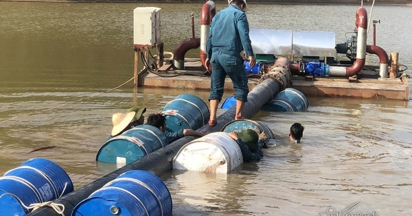 Hạn nặng, Quảng Ninh phải điều xe chở nước 