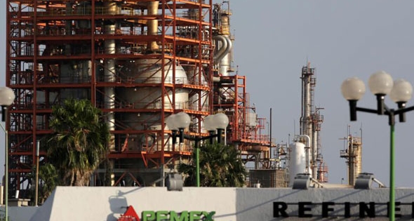 Lo ngại căng thẳng Mỹ - Trung và “bão” Covid-19, giá dầu giảm mạnh