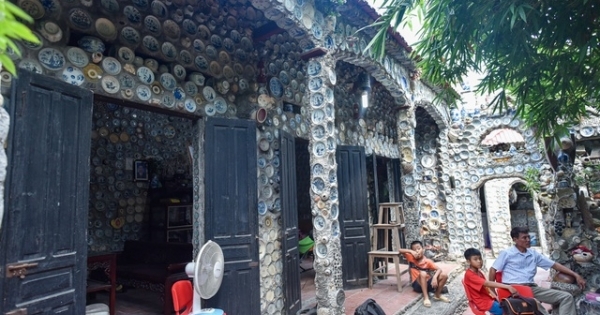 "Độc nhất vô nhị" ngôi nhà gắn hơn 10.000 bát, đĩa cổ ở Vĩnh Phúc