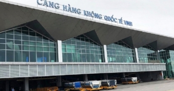 Đề nghị tạm dừng các đường bay thương mại đến sân bay Vinh