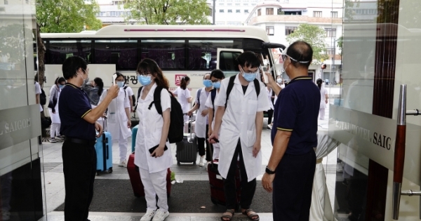 Tổng Công ty Du lịch Sài Gòn hỗ trợ cho đội ngũ y tế từ Miền Bắc vào TP HCM phòng chống dịch