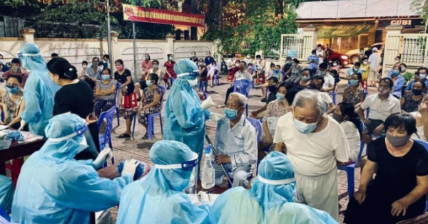 Hôm nay, Việt Nam ghi nhận hơn 1.300 người nhiễm Covid-19
