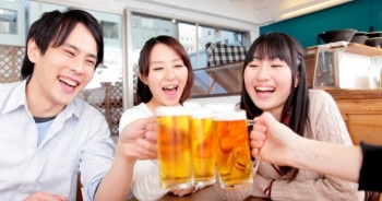 Bí quyết uống rượu bia không lo rối loạn tiêu hóa của người Nhật