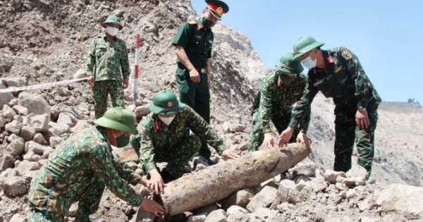 Quảng Ninh: Hoảng hồn phát hiện quả bom nặng gần 230 kg  khi khai thác than tại mỏ than lộ thiên