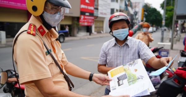 Những chiến binh bảo vệ “thành trì” chống dịch