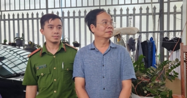 Bắt tạm giam Giám đốc Văn phòng đăng ký đất đai huyện Đạ Huoai
