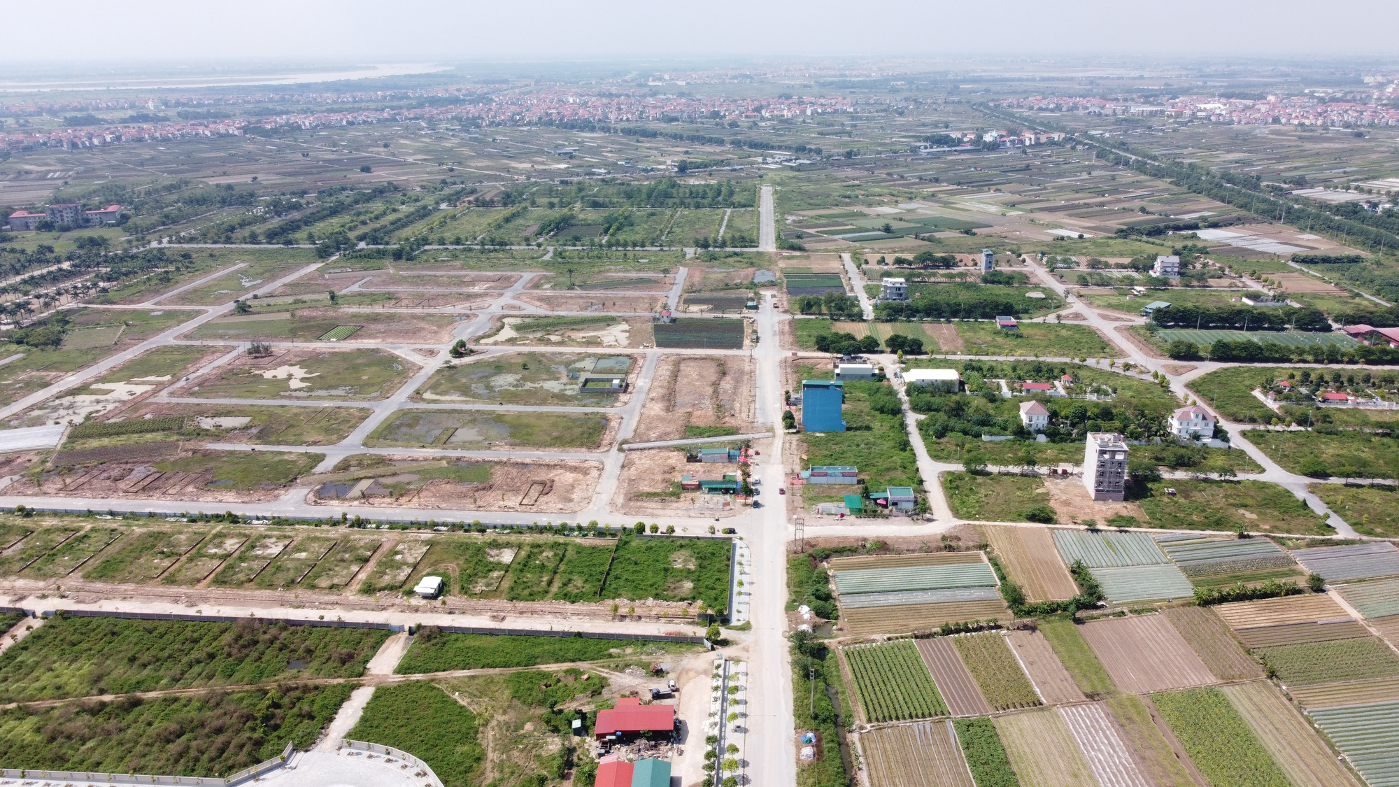 Chủ tịch Hà Nội ủy quyền cấp huyện quyết giá khởi điểm đấu giá đất