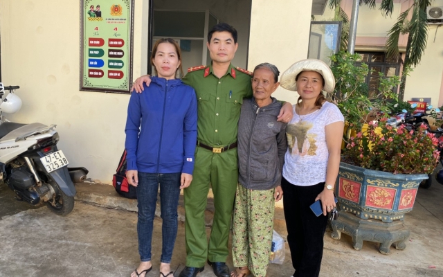 Đắk Lắk: Cụ bà 60 tuổi đi lạc nhiều ngày đã được người thân đón về