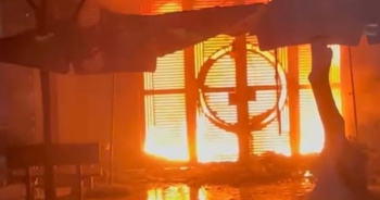 Hà Nam: Giải cứu thành công 6 người mắc kẹt trong đám cháy lúc rạng sáng