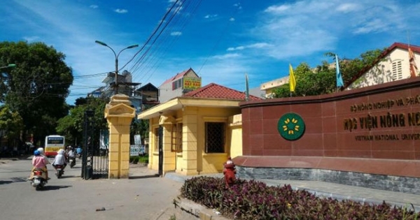 Học viện Nông Nghiệp Việt Nam “bòn rút” hàng trăm tỷ từ sinh viên