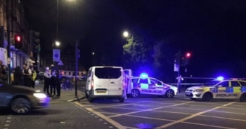 Đâm chém điên cuồng ở London: 1 người chết, 5 người bị thương