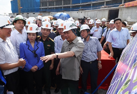 Thủ tướng Nguyễn Xuân Phúc: Hà Nam phát triển nhanh nhưng phải bảo vệ môi trường
