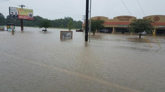 Dự b&aacute;o, trong những ng&agrave;y tiếp theo bang Louisiana vẫn sẽ tiếp tục chịu ảnh hưởng bởi những trận mưa lớn do b&atilde;o đổ về từ vịnh Mexico. (Ảnh: AP)