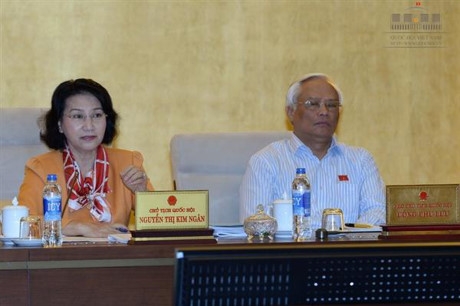 Chủ tịch QH Nguyễn Thị Kim Ng&acirc;n tại buổi họp chiều 16-8. Ảnh: quochoi.vn.
