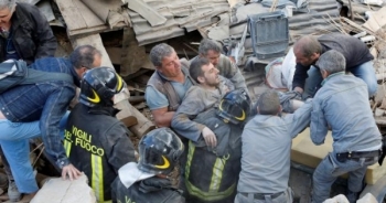 Động đất kinh hoàng tại Italia: Nửa thị trấn biến mất
