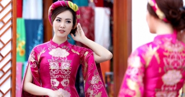 Thụy Vân đi chọn váy làm MC Hoa hậu Việt Nam 2016