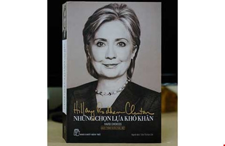 Hồi k&yacute; của b&agrave; Hillary g&acirc;y sốt