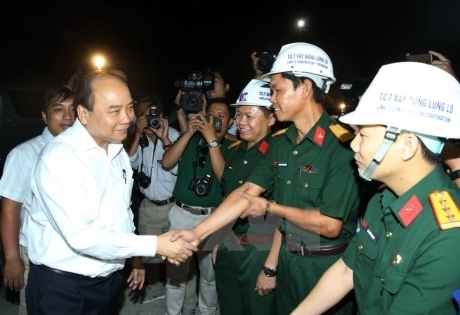 Thủ tướng Nguyễn Xuân Phúc thăm công trường xây dựng hầm Đèo Cả